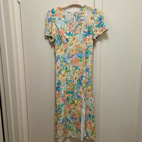 Billabong Floral Flutter Sleeve Midi Dress Good Condition - Picture 1 of 12